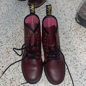 Worn once, perfect shoes just not my style. Vintage and punk old school docs